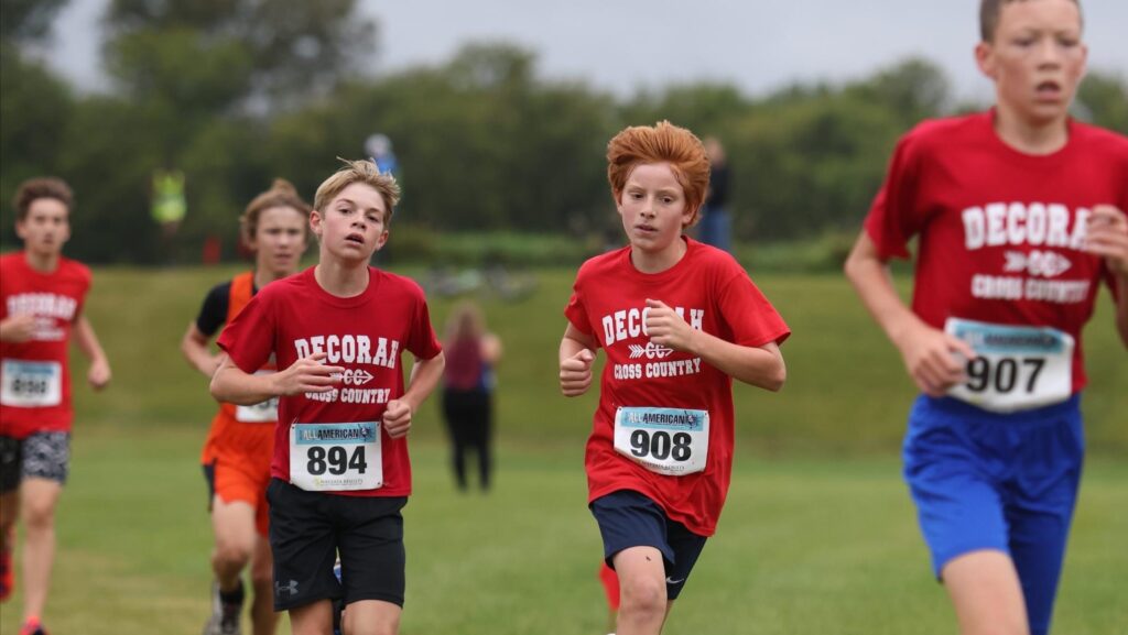 middle school cross country runners