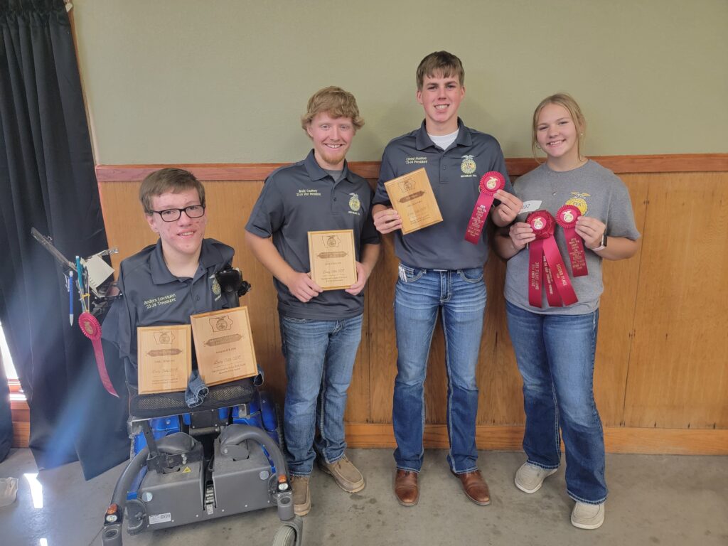 9.8.23 State Dairy Cattle Evaluation Lovstuen Courtney Monroe Eberling 2nd place team 1st place team in oral reasons 2nd place individual Anders