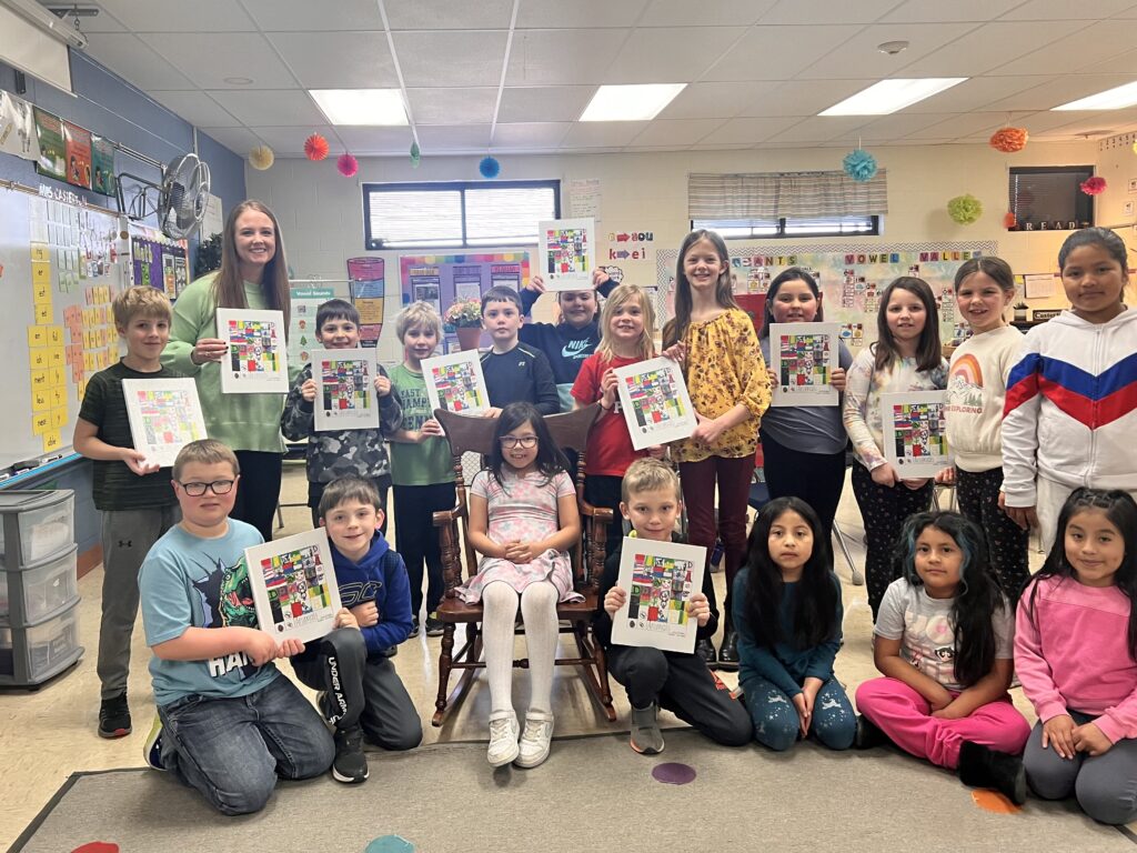 Mrs. Castertons class with their books.jpg