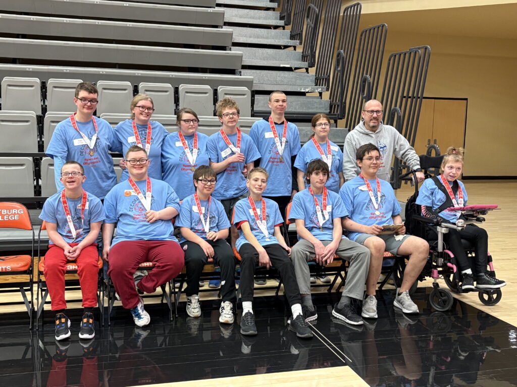 DHS DMS Special Olympians at Wartburg