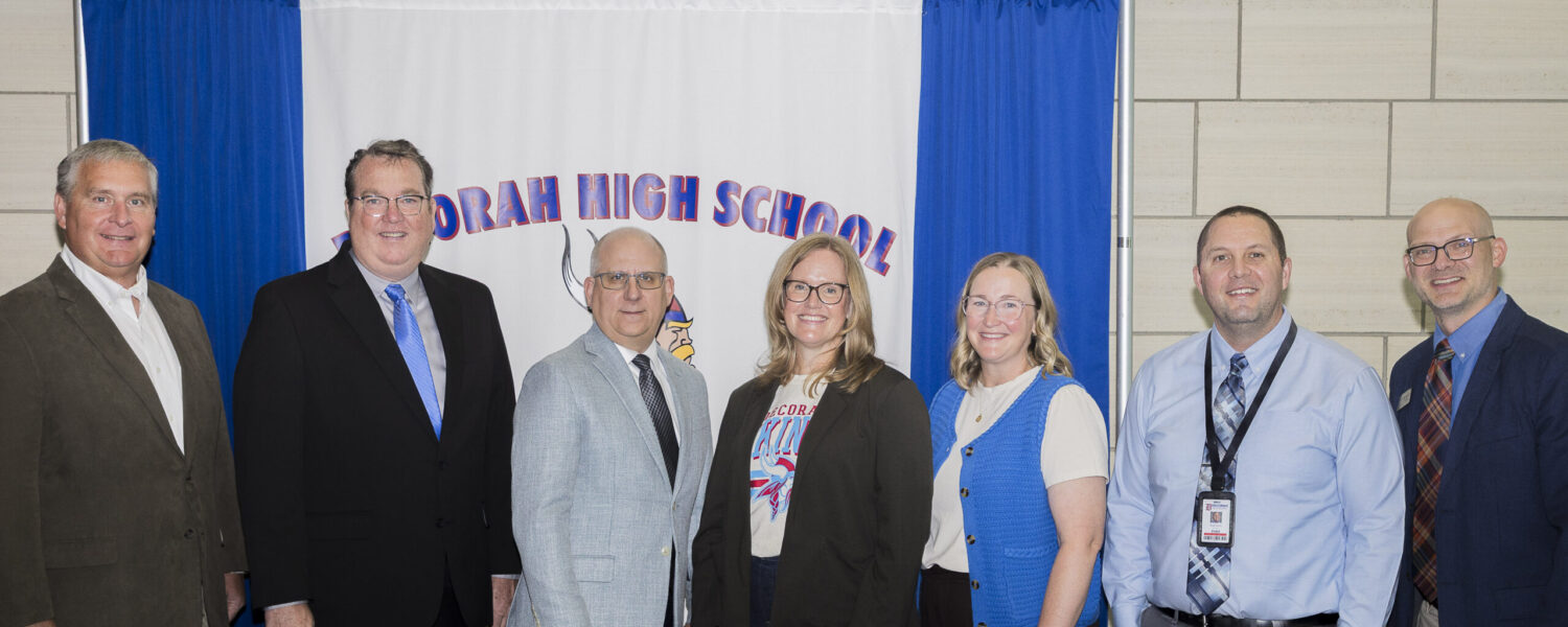 091725 Signing ceremony at Decorah High 06